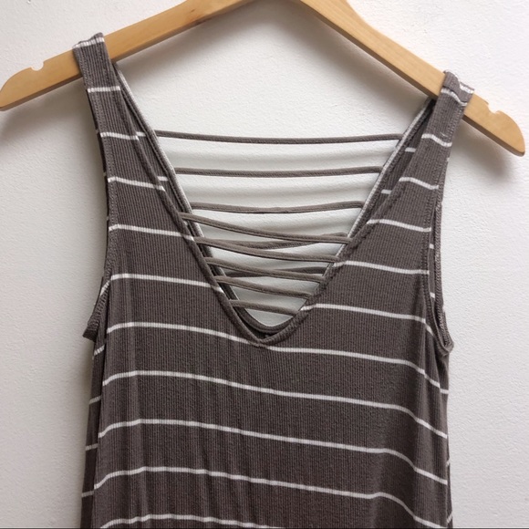 Socialite small brow and white striped dress - Picture 2 of 3